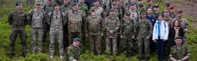 Õppust Kevadtorm külastavad OSCE relvastuskontrolli esindajad