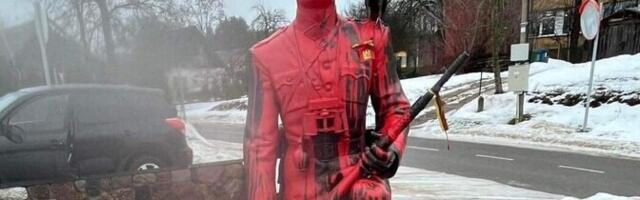 Leedu kohus mõistis metsavenna monumenti rüvetanud kolm tallinlast vangi