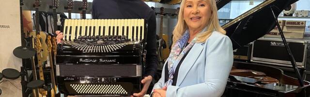 "ŽELIM MU SLAVU KOJU JE MOJ MUŽ IMAO" Goca Šaulić pred Vaskrs uručila harmoniku Ognjenu: Šaban je pomagao mladim talentima, ovo je prirodan nastavak