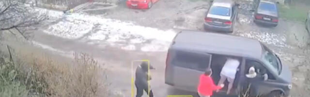 VIDEO: Ukraina naised päästavad küla viimast meest