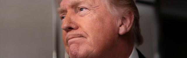 DELFI VOOG | Trump jäi jälle avalikul kohtumisel magama