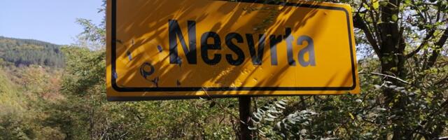 U selu Nesvrta kod Grdelice ostalo desetak starina: Poslednja kiša oštetila loš put, kad padne - "nema nigde"