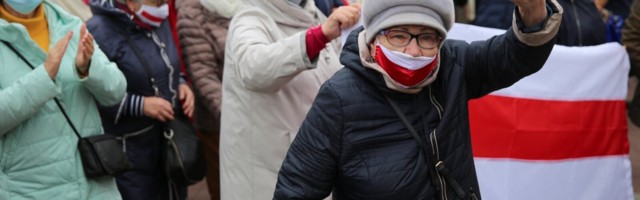 Lukašenka pakub vastastele vaheldumisi kõnelusi ja kumminuia