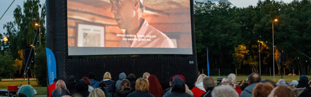 FOTOD I Pirita öökino täitis teletorni hoovi filmihuvilistega