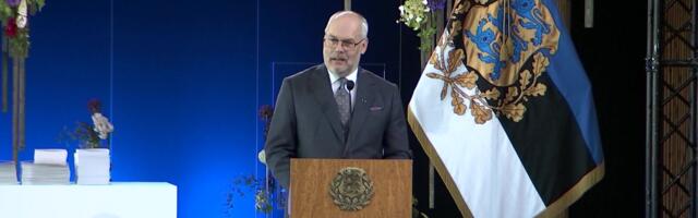 President Alar Karis andis üle teenetemärgid