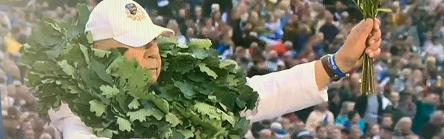 Dirigendipuldis kukkunud Neeme Järvi paraneb haiglas, kuid tunneb ennast hästi