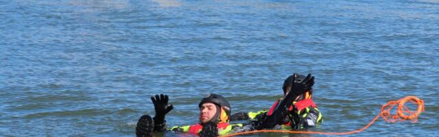 GALERII: vabatahtlikud merepäästjad näitasid oskusi