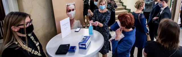 Uuring kinnitab: näomaskide kandes oled atraktiivsem