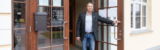Kui Jõhvi uut vallavanemat ei leia, läheb volikogu laiali