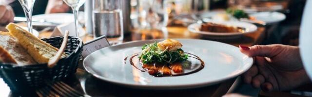 Руководитель отеля Narva: жители Эстонии все реже смогут позволить себе поход в ресторан