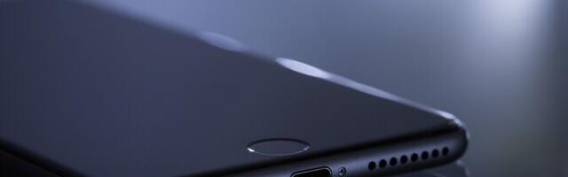 Старые iPhone скоро исчезнут из магазинов: директива ЕС унифицирует разъемы для зарядки