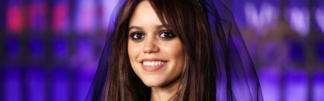 STIILNE GOOTITŠIKK ⟩ «Wednesday» staari Jenna Ortega kõige ikoonilisemad riidekomplektid