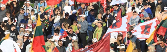 Vilniuses protestisid kümned tuhanded inimesed samasooliste kooselu seadustamise vastu