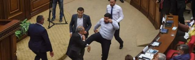 MEEDIAVALVUR: kas konservatiivne opositsioon või feministide kihutuskoosolek?