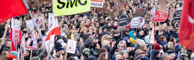 Vilniuses kogunes Leedu rahvusringhäälingu vabaduse piiramise vastasele meeleavaldusele 10 000 inimest