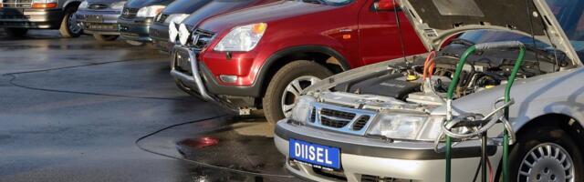 Probleem autoturul_ kasutatud sõidukite nappus on löönud turu lukku ja hinnad lakke