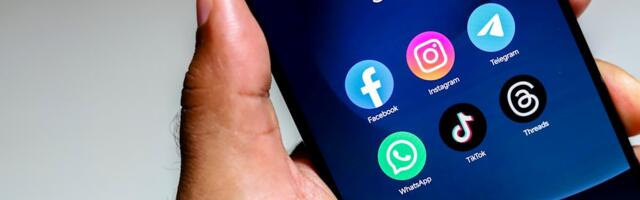 Instagram public accounts with less than 1,000 followers can no longer go live