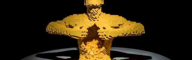 Maailma kuulsaim legokunsti näitus Eestis. Advokaat loobus päevatööst ja hakkas klotsidega mängima