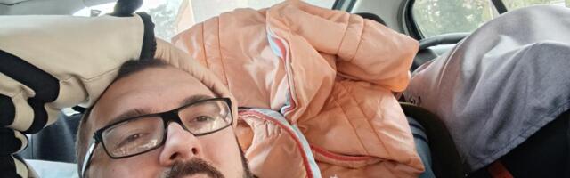 Oglasio se Marko koji je 10 dana spavao u kolima ispred bolnice u Nišu: Njegov potez oduševio Srbiju! "Vredelo je" FOTO