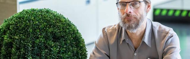 Eesti professor Jaan Kaldast on saanud maailma noorte füüsikute eeskuju