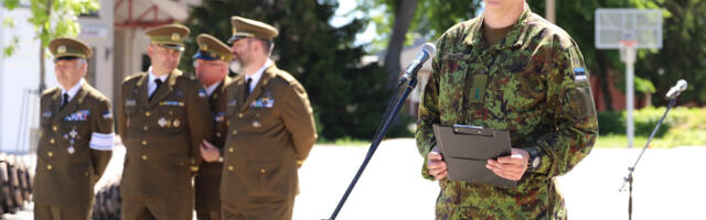 Hiiumaa kaitseliitlased  liiguvad Saaremaa maleva alla