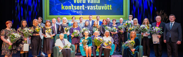 Võru vallas tähistati Eesti Vabariigi 107. aastapäeva silmapaistvate vallakodanike tunnustamisega