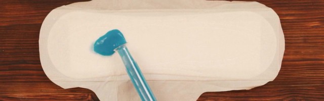 Reporter: Solidaarse Naistepäeva kampaania kutsub annetama hügieenitarbeid