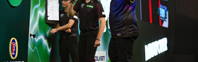 Dartsi noole valitseja MM-turniir jätkub ülikindlalt