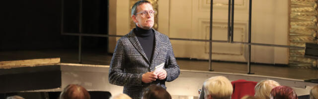 Vanemuine tutvustab õpetajatele teatrihooaega