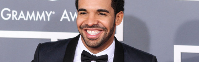 KLÕPS | Nii suur juba! Drake jagas haruldast pilti oma pojast Adonist