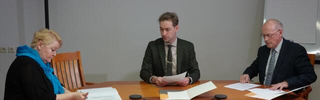 Tartu linn ja haridustöötajad uuendasid kollektiivlepingut