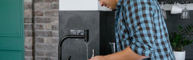 Hea teada: kraanikausi ummistust on lihtne endal likvideerida, aga Soomes võib see olla keelatud