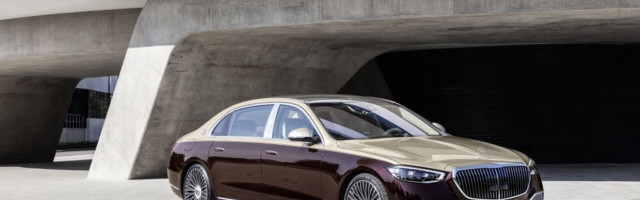 Uus Mercedes-Maybach S-klass teeb jalamassaaži