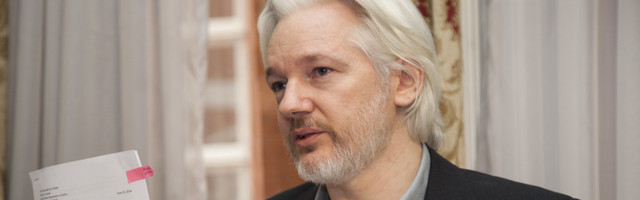 Assange’i kohtuasja võtmetunnistaja võtab ütlused tagasi — meedia vaikib