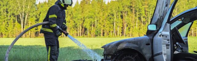 GEENIUS | Igal aastal põleb Eestis maha ligi 200 autot. Mis on põhjused ja kuidas seda vältida?