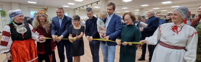 Võrus avati keskraamatukogu rekonstrueeritud hoone