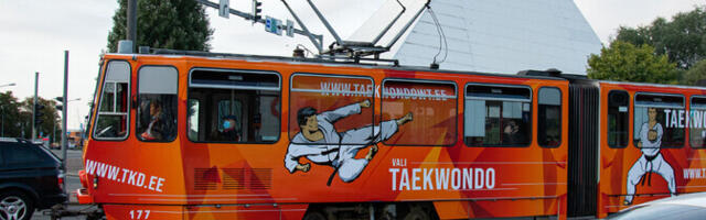К концу года рекламы на общественном транспорте Таллинна не останется