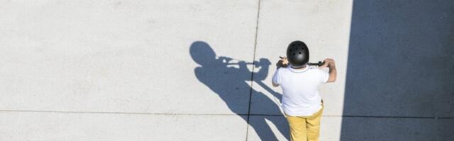 Leedu kehtestas elektritõukeratturitele kiivrireegli