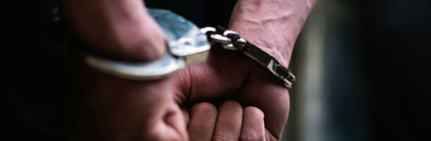 Politsei pidas kinni naise ründamises kahtlustatava mehe