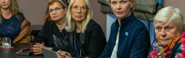 GALERII | Tõusvas soosegaduses tuleb kaitsta bioloogiliste naiste õigusi