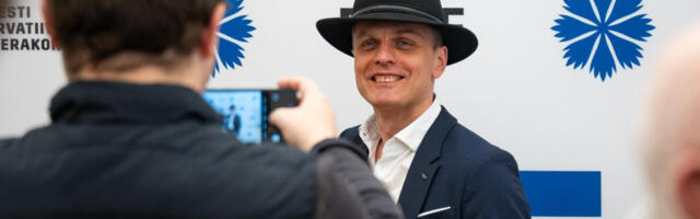 GALERII I Vaata pilte Riigikogu lahtiste uste päevalt EKRE fraktsioonis