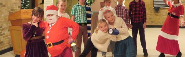 Toronto Eesti Seltsi Täienduskooli jõulupidu Läti Keskuses