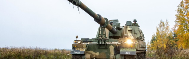 FOTOD | K9 Kõu liikursuurtükke ootab eestindamine