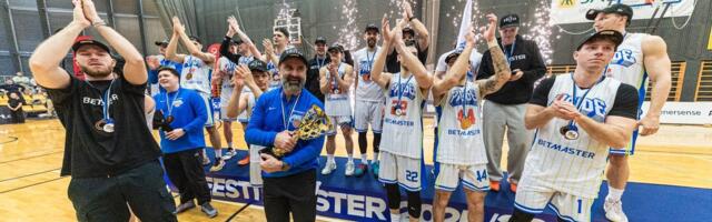 TIPPHETKED JA FOTOD | Paide Betmaster krooniti dramaatilises finaalis esiliiga võitjaks