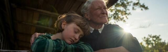 RAAMATUREEDE: Tove Janssoni “Suveraamat” kinoekraanidel: helge lugu leinast ja kurbusest, mis paneb igatsema tähendusrikkamat elu