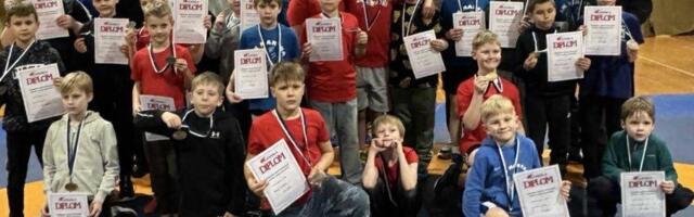 Maadlejad selgitasid Läänemaa meistrid