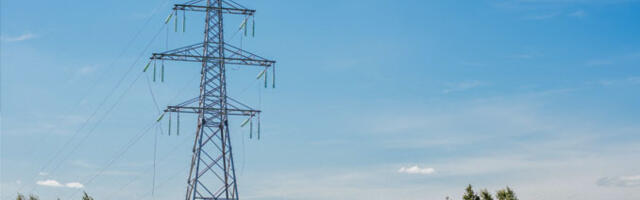 Meedia ja julgeolekuteenistused hirmutavad inimesi Venemaa või “parempoolsete äärmuslaste” poolt korraldatud rünnakute eest