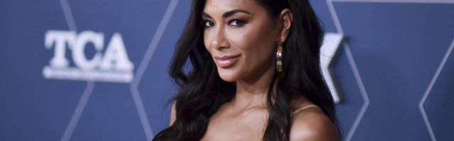 KUUM KLÕPS | Fantaasiale ei jää kuigi palju ruumi! Lateksisse riietunud Nicole Scherzinger näitab vapustavat figuuri