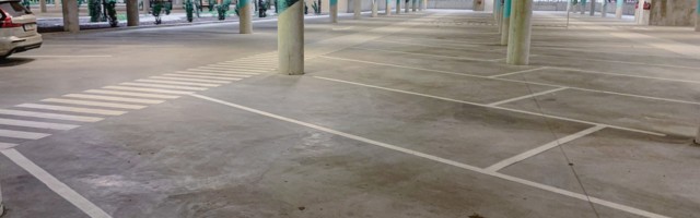 Ei leia Tallinnas parkimiskohta? Lennujaama parklas saab nüüd autot ka pikka aega hoida