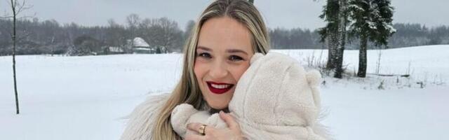 GLAMUURNE BEEBI: Marta Laan näitas pisitütre uhkeid printsessipapusid